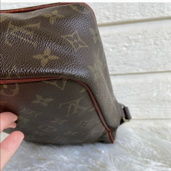 💯% Authentic Louis Vuitton Danube MM handbag - Picture 10 of 15